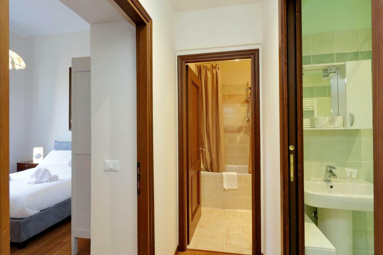 Conte Verde Apartment โรม ภายนอก รูปภาพ